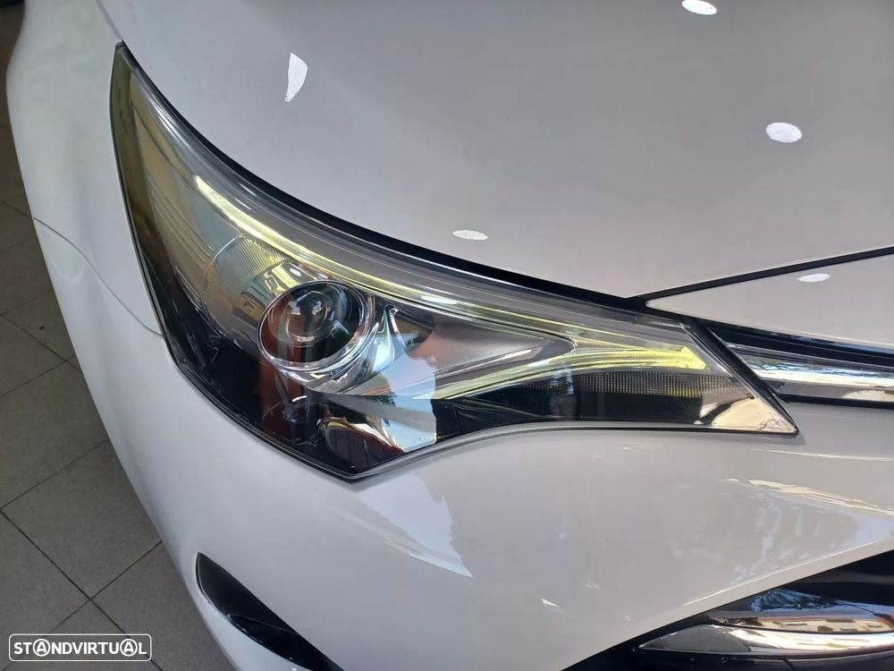 Toyota Avensis Touring Sports 1.6 D-4D Edition-S - 32