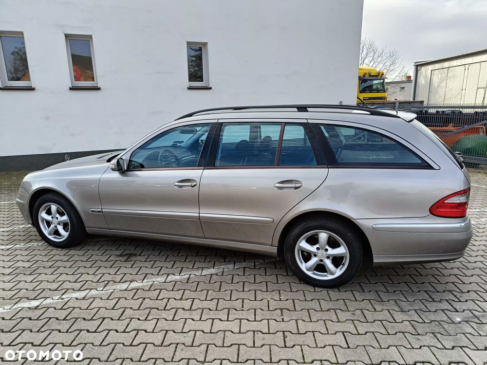 Mercedes-Benz Klasa E - 15