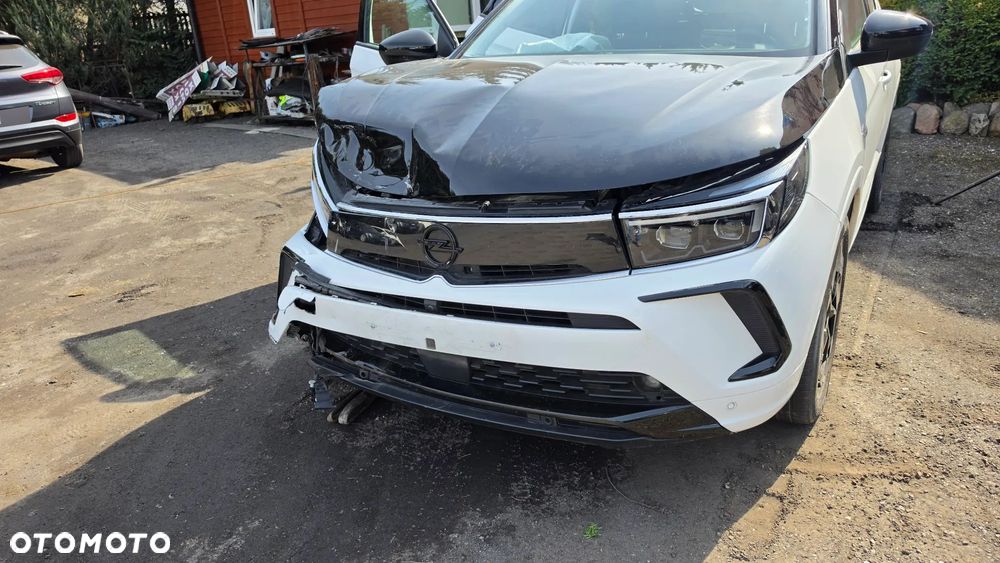 Opel Grandland X 1.6 T PHEV 4x4 Ultimate - 4