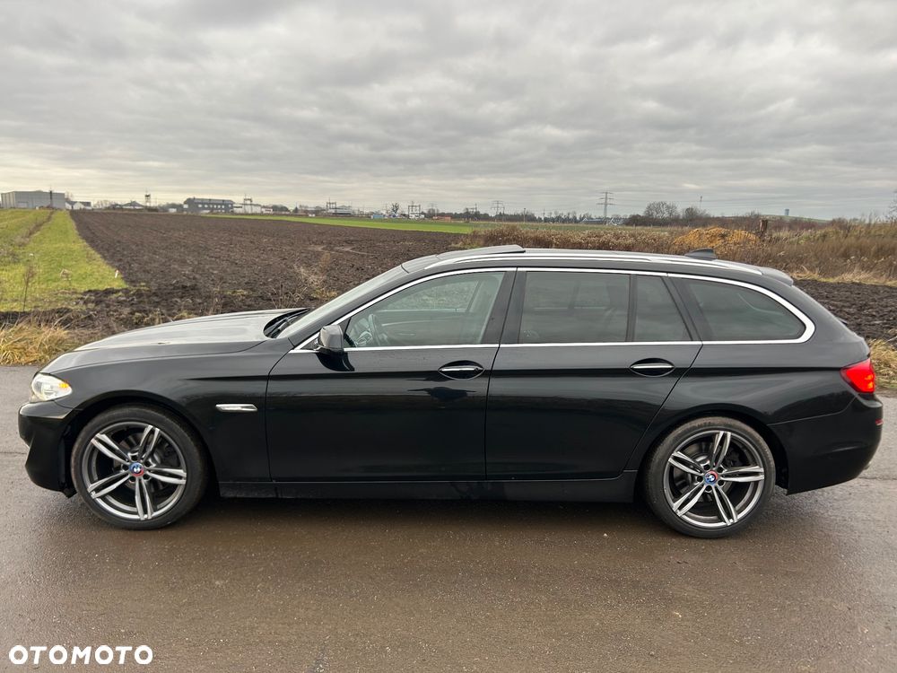 BMW Seria 5 520d Sport-Aut - 11