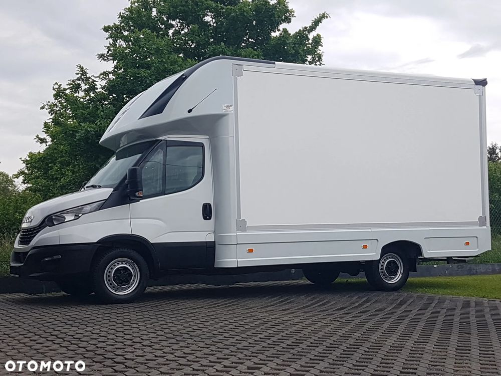 Iveco DAILY KONTENER NISKOPODŁOGOWY 4,44x2,23x2,42 SKLEP FOODTRUCK BAR KLIMA KONIOWÓZ KAMPER - 39