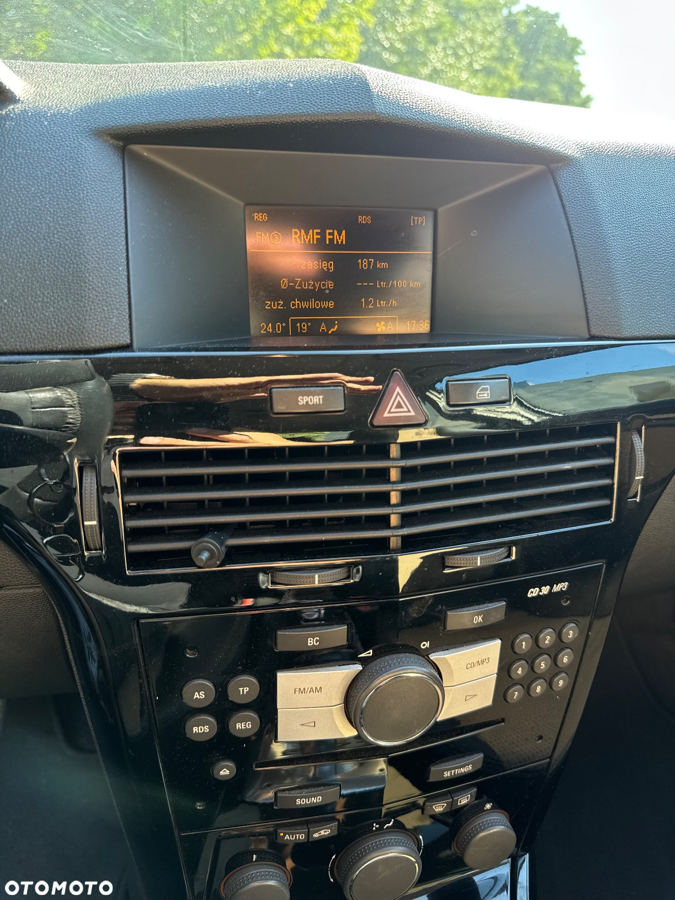 Opel Astra III 1.6 Essentia EasyTronic - 16
