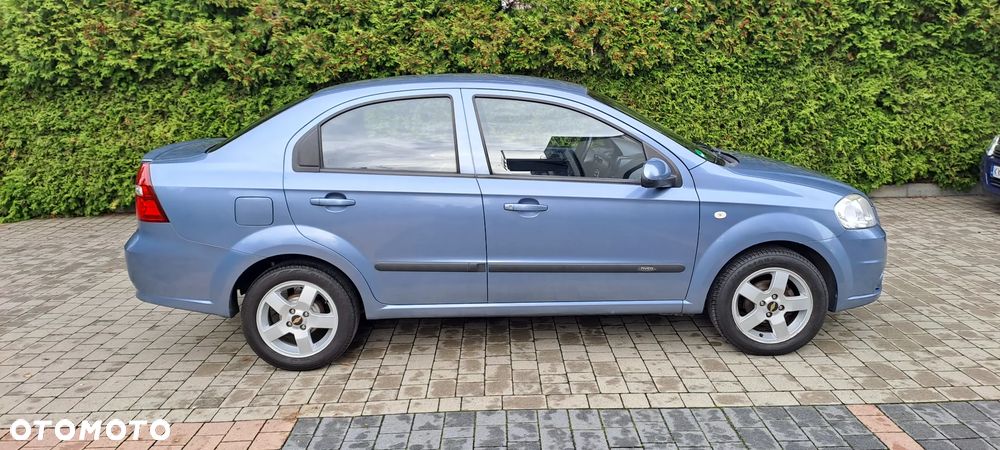 Chevrolet Aveo - 3