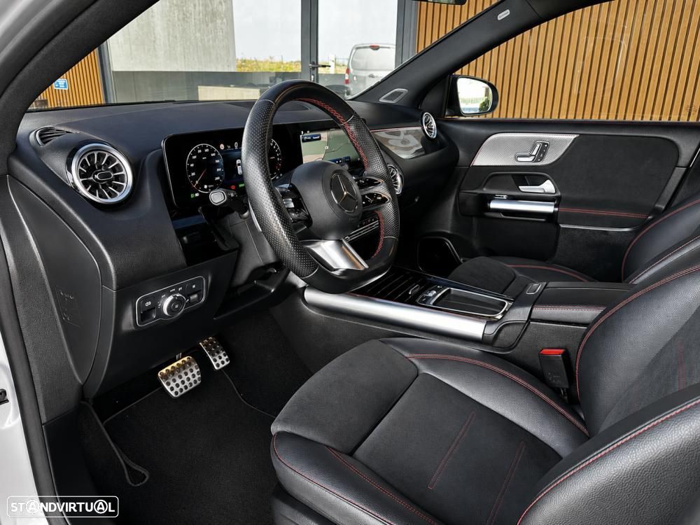 Mercedes-Benz GLA 250 e 8G-DCT AMG Line - 19
