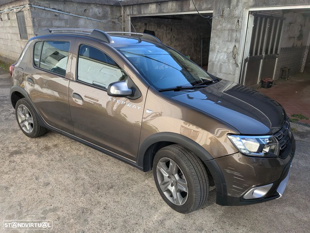 Dacia Sandero Stepway SCe 75 Essential - 3