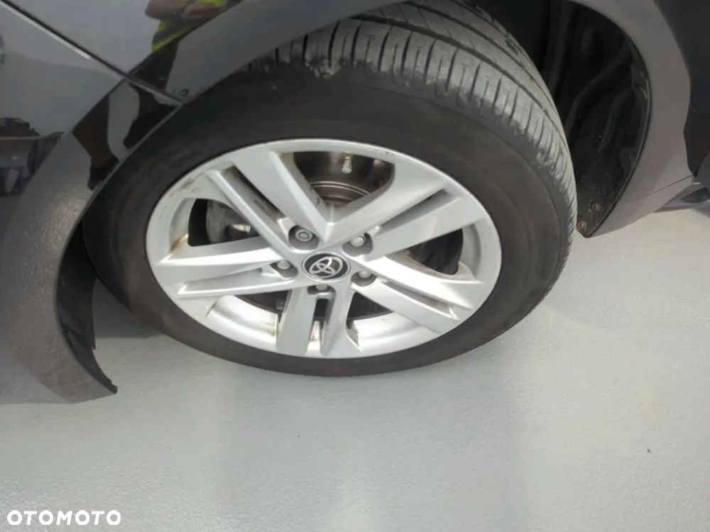 Toyota Corolla 1.8 Hybrid Comfort - 13
