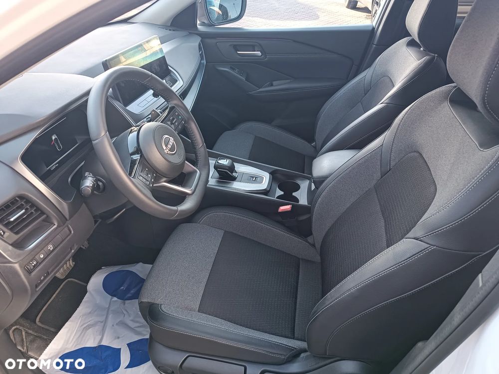 Nissan Qashqai 1.3 DIG-T mHEV N-Connecta Xtronic - 17