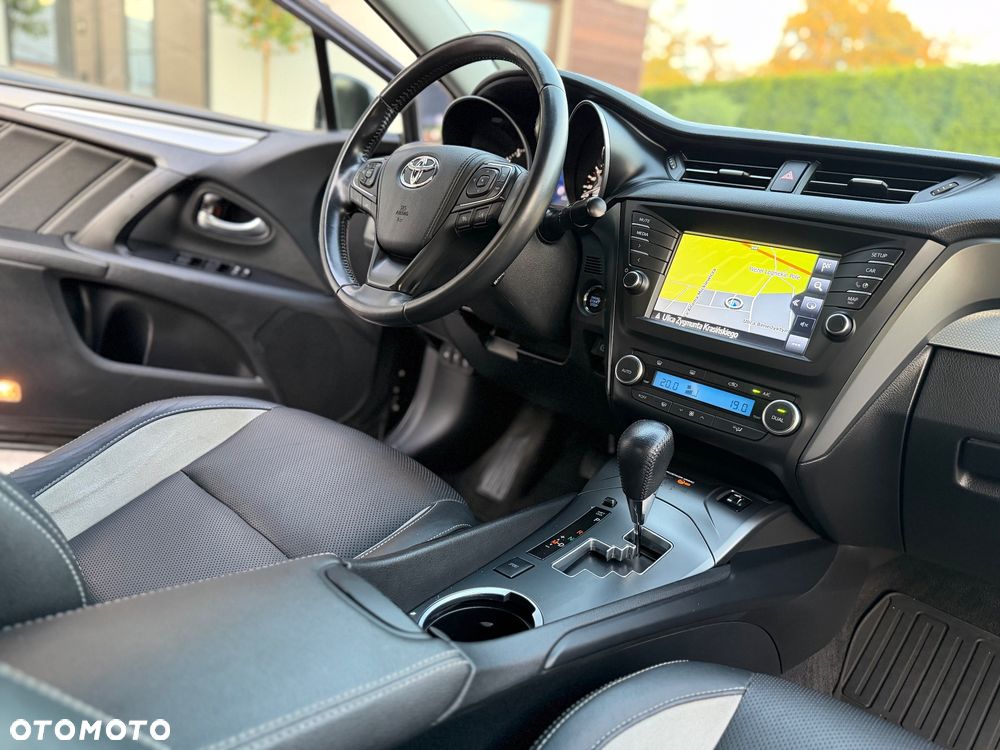 Toyota Avensis 2.0 Prestige MS - 8