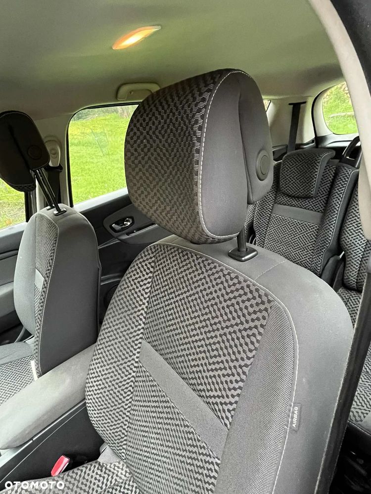 Renault Scenic 1.6 dCi Energy Bose Edition S&S - 6