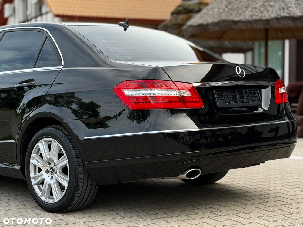 Mercedes-Benz Klasa E - 16