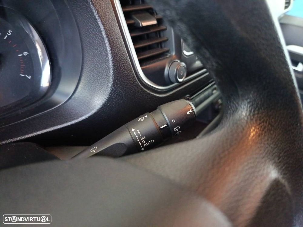 Peugeot Traveller 1.5 BlueHDi L2H1 Standard - 15