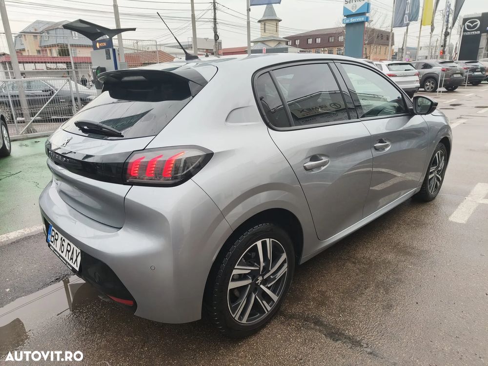 Peugeot 208 1.2 L PureTech STT Allure - 8