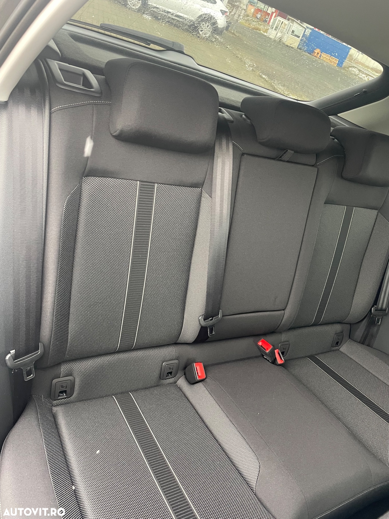 Volkswagen T-ROC - 16