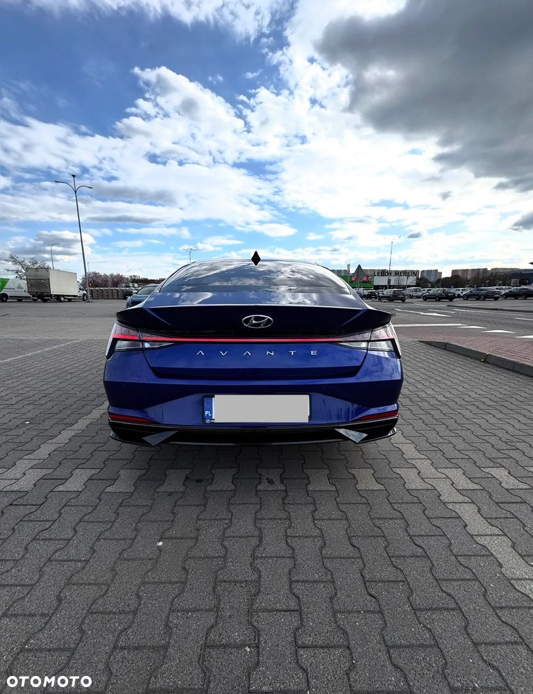 Hyundai Elantra 1.6 Executive CVT - 6