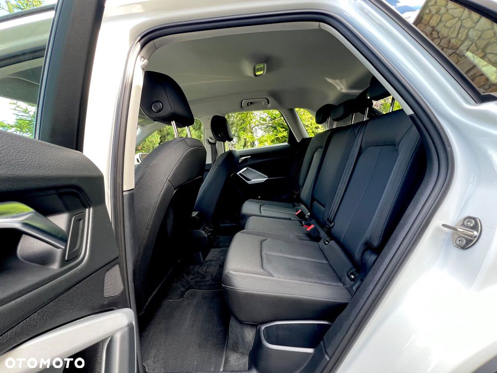 Audi Q3 35 TFSI S tronic - 13