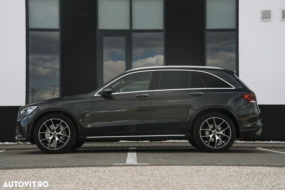 Mercedes-Benz GLC 300 d 4MATIC - 8