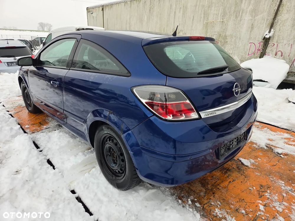 Opel ASTRA H 2005 Silnik 1.8 16V (Z18XE) 122KM (90kW) Z21B na części drzwi klapa maska - 2