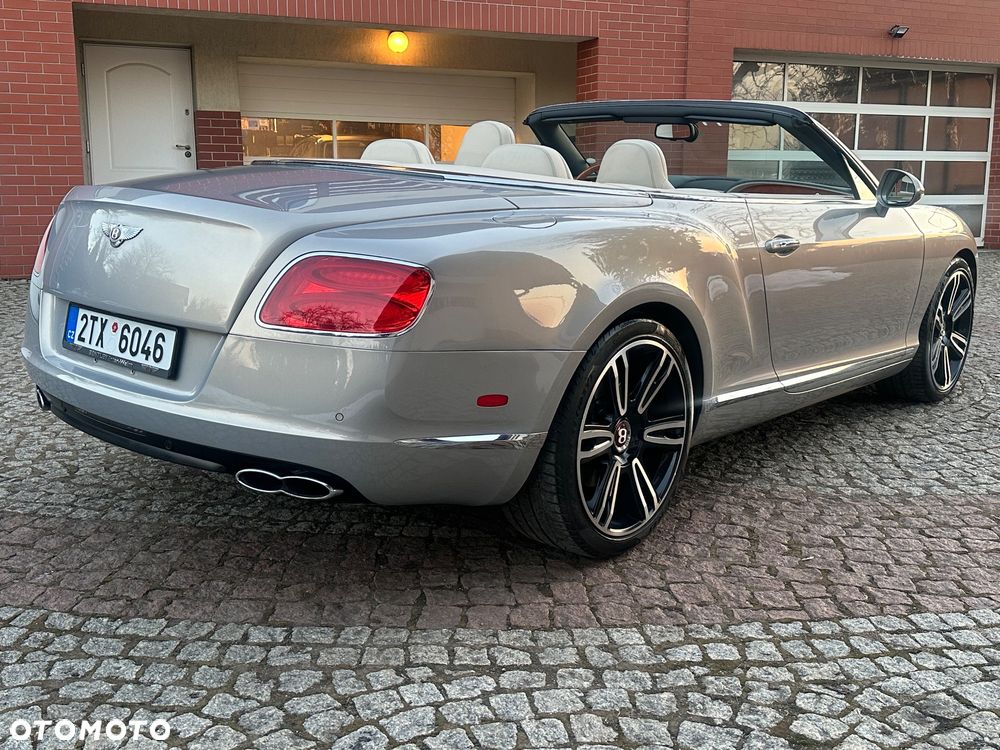 Bentley Continental GT V8 Convertible - 30