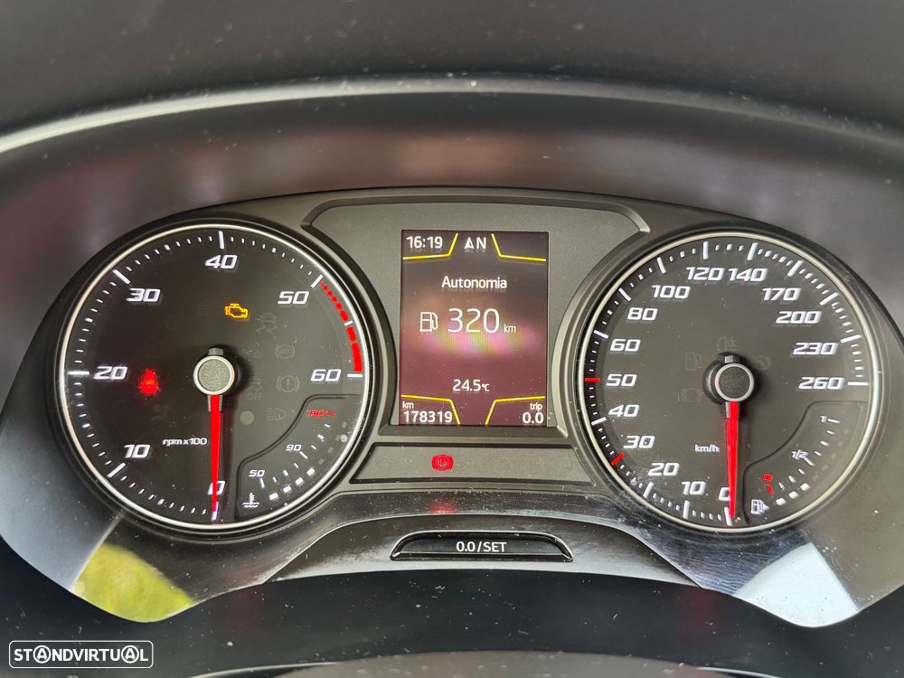 SEAT Leon ST 1.6 TDI Style Ecomotive - 26