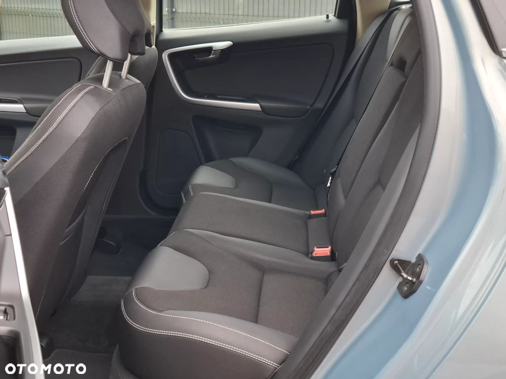 Volvo XC 60 2.4D AWD - 25