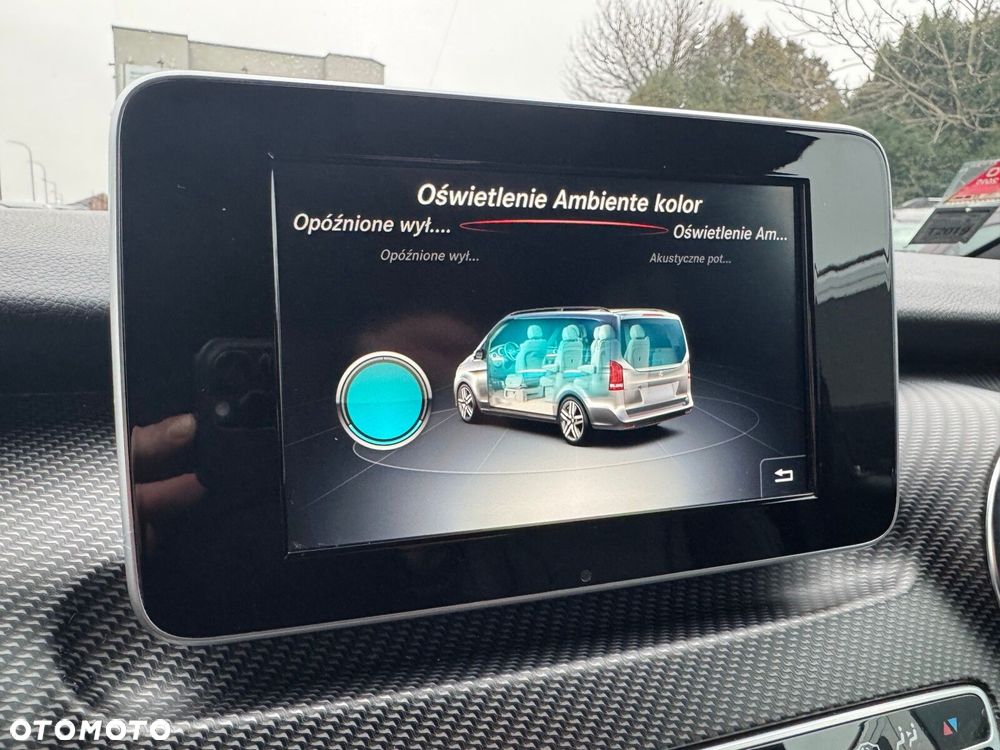 Mercedes-Benz Klasa V - 33