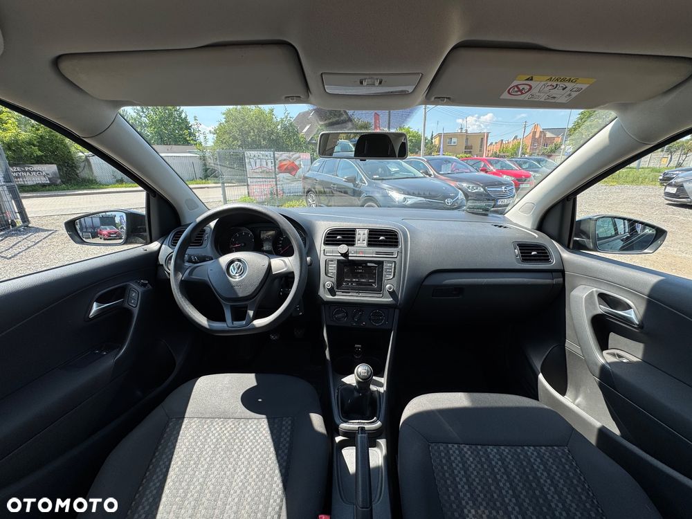 Volkswagen Polo 1.0 Trendline Perfectline - 27