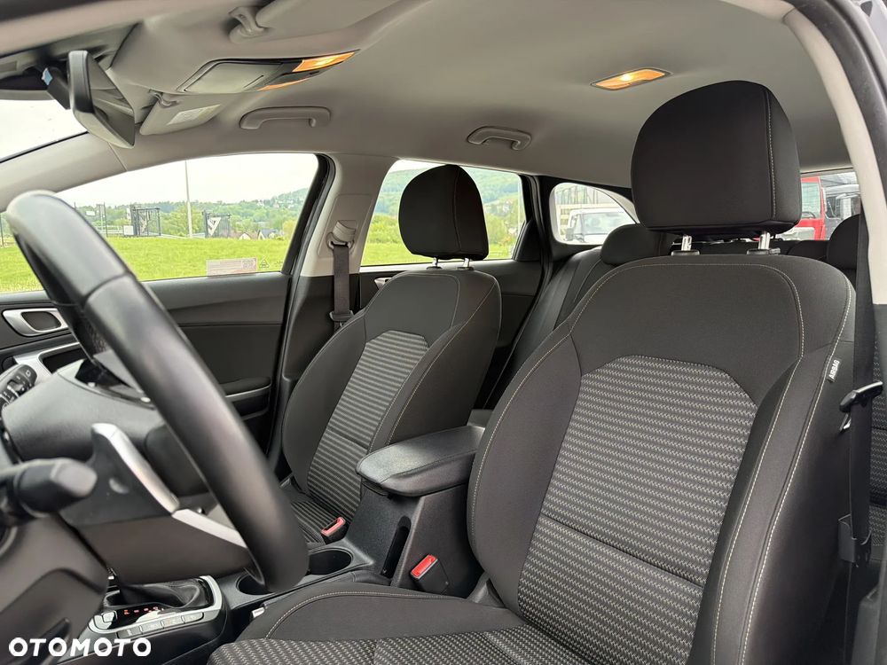 Kia Ceed 1.5 T-GDI M DCT - 12