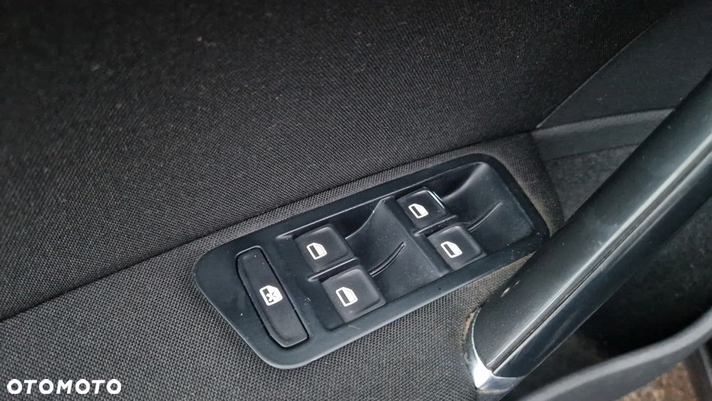 Volkswagen Golf 1.6 TDI BlueMotion Technology Trendline - 13