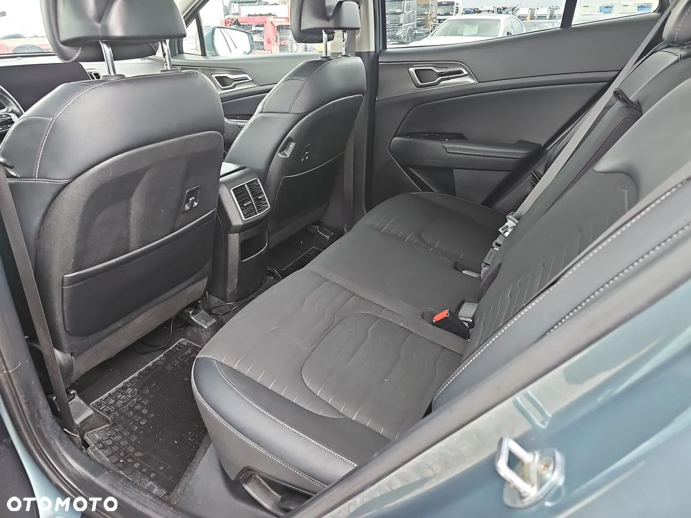 Kia Sportage 1.6 T-GDI MHEV Business Line 2WD DCT - 24