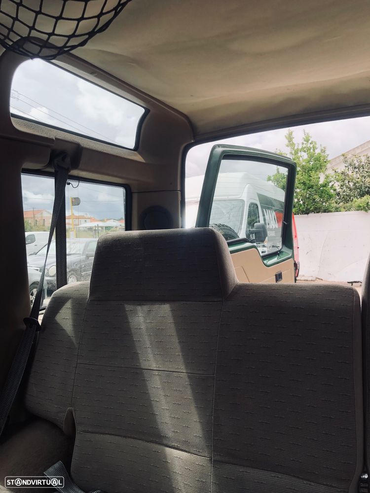 Land Rover Discovery 2.5 TDi - 21