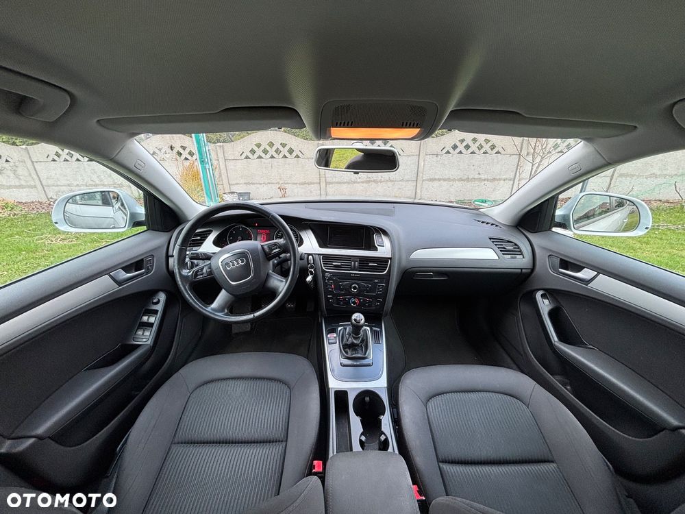 Audi A4 Avant 2.0 TDI DPF - 8