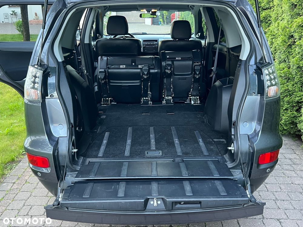 Mitsubishi Outlander 2.0 Intense 2WD - 17