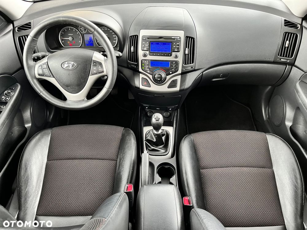 Hyundai i30 1.4 Team 08 - 20