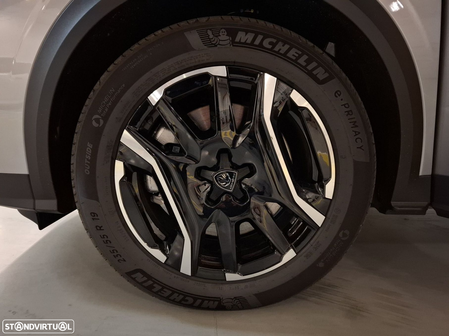 Peugeot E-3008 73 kWh Allure - 24