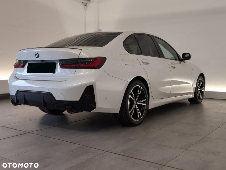 BMW Seria 3 330i xDrive M Sport sport - 5