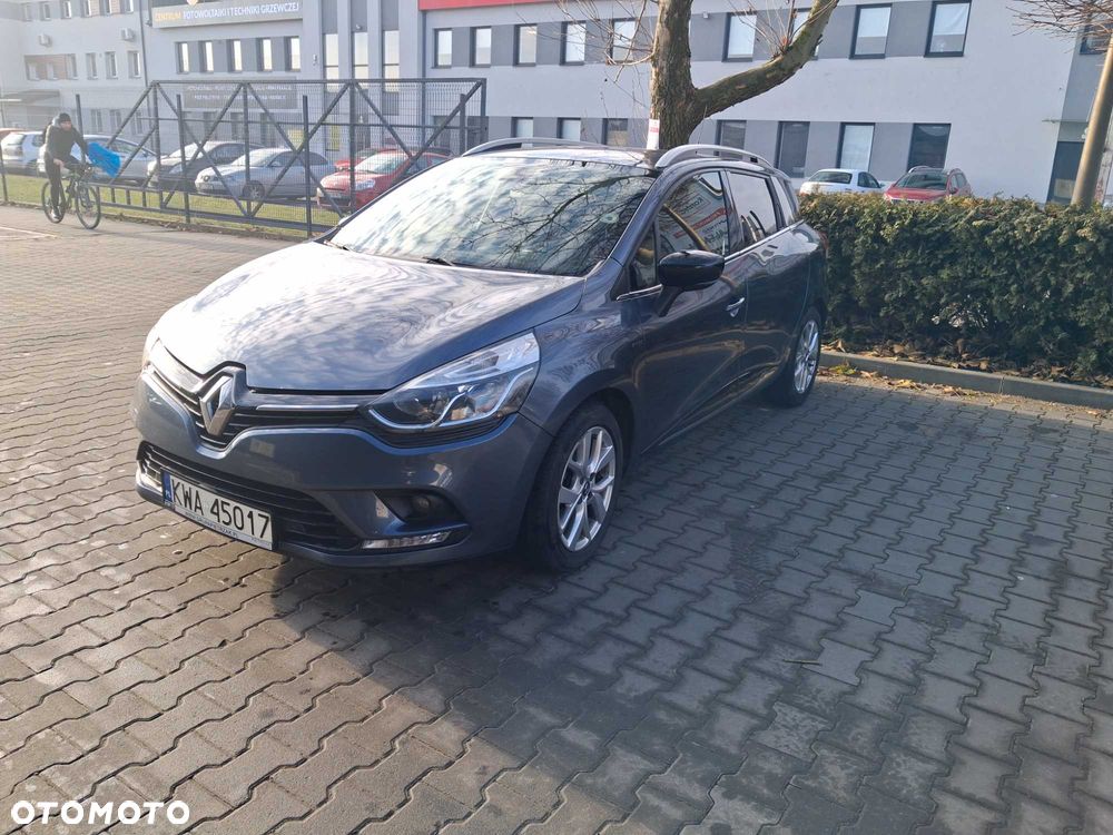 Renault Clio - 1