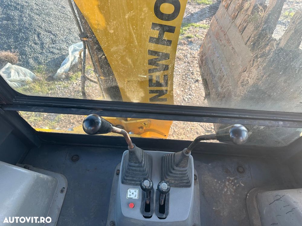 New Holland B80B - 8