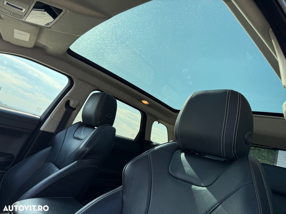Land Rover Range Rover Evoque - 16