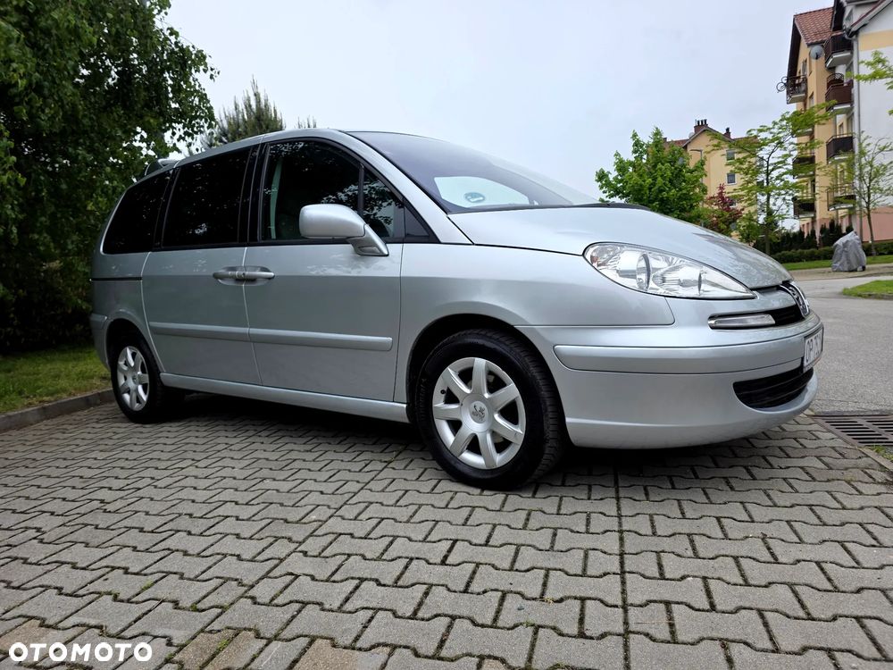 Peugeot 807 HDi 135 Premium - 16