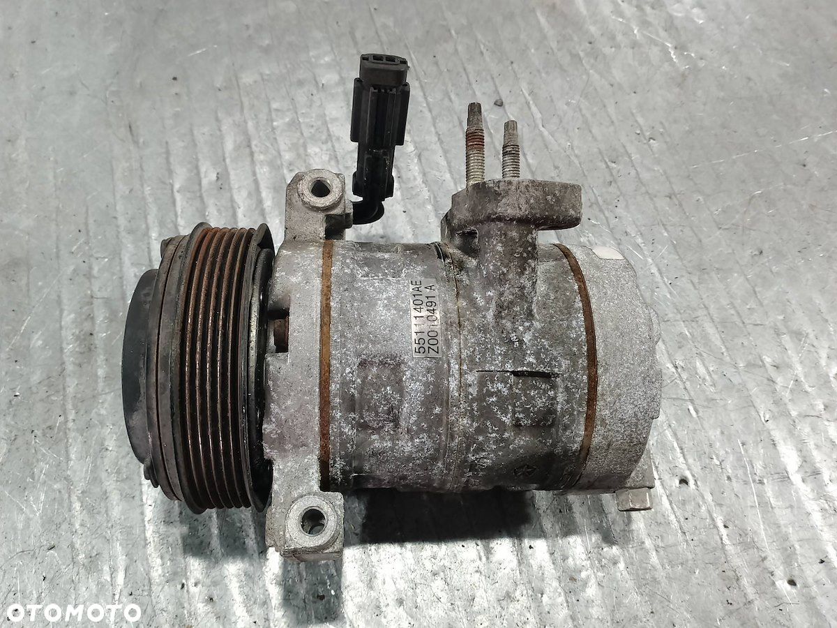 POMPA, SPRĘŻARKA KLIMATYZACJI JEEP WRANGLER 55111401AE 2.8 CRD - 1