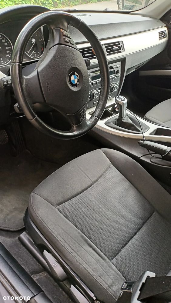 BMW Seria 3 - 22