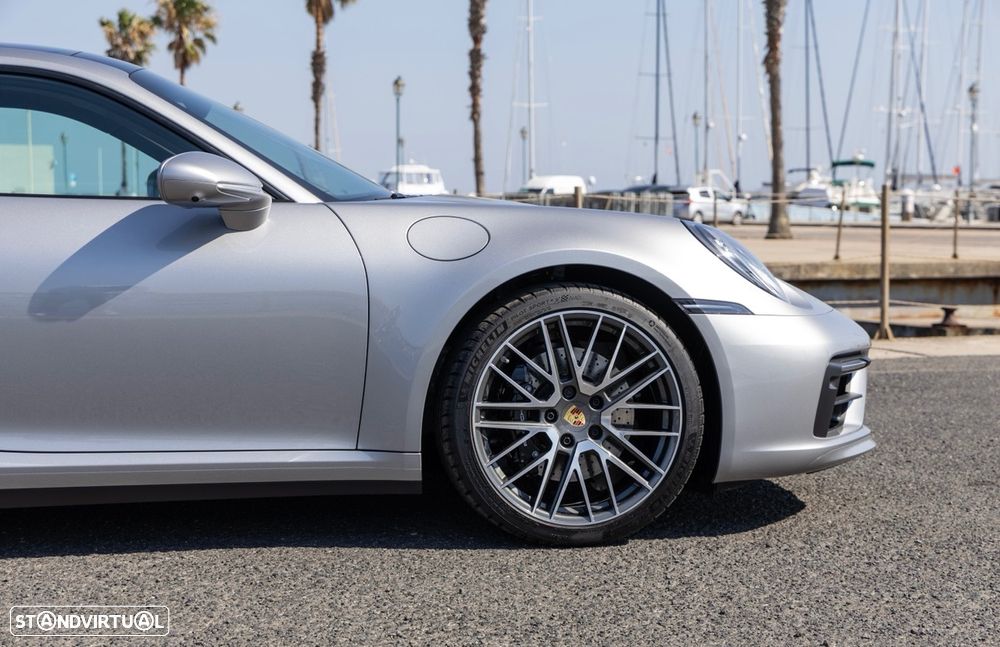 Porsche 911 (992) Carrera 4S PDK - 12