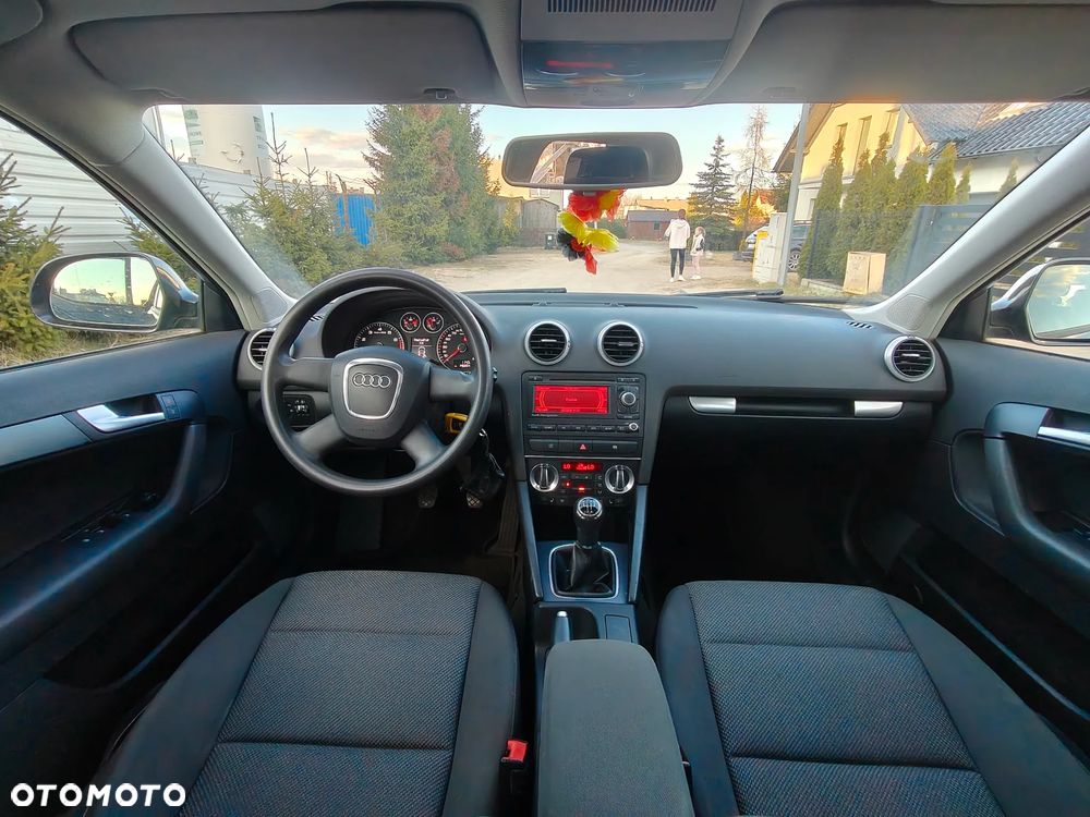 Audi A3 Sportback 1.6 Ambiente - 26