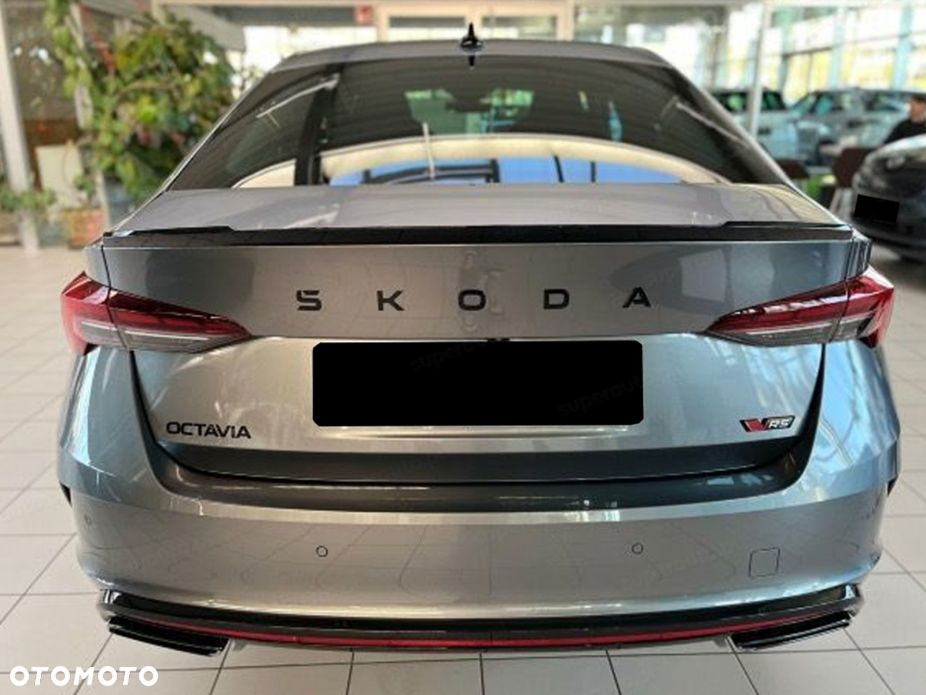 Skoda Octavia 2.0 TSI RS DSG - 6