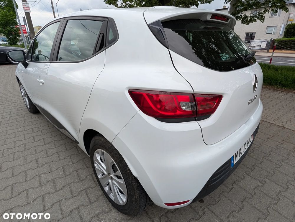 Renault Clio - 12