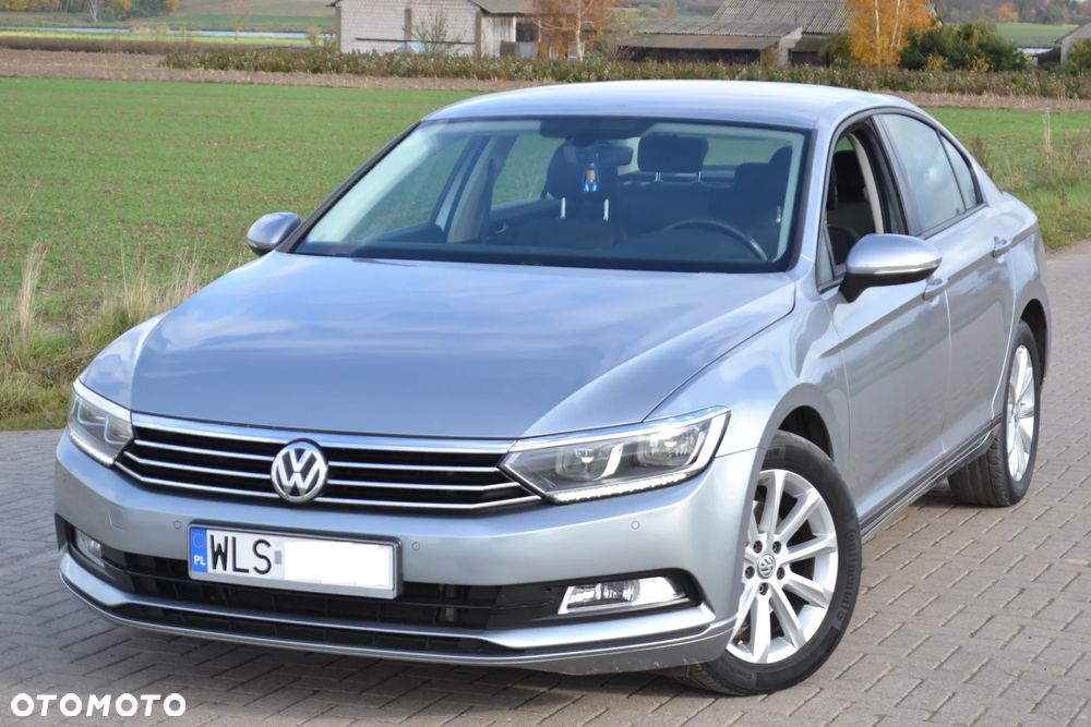 Volkswagen Passat 2.0 TDI SCR Comfortline - 1
