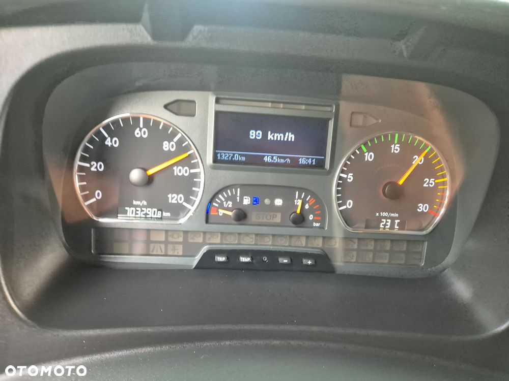 Mercedes-Benz Atego 1224 z Niemiec 9m kontener izoterma podział manual 1222 okazja - 7