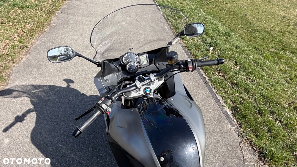 BMW F - 9