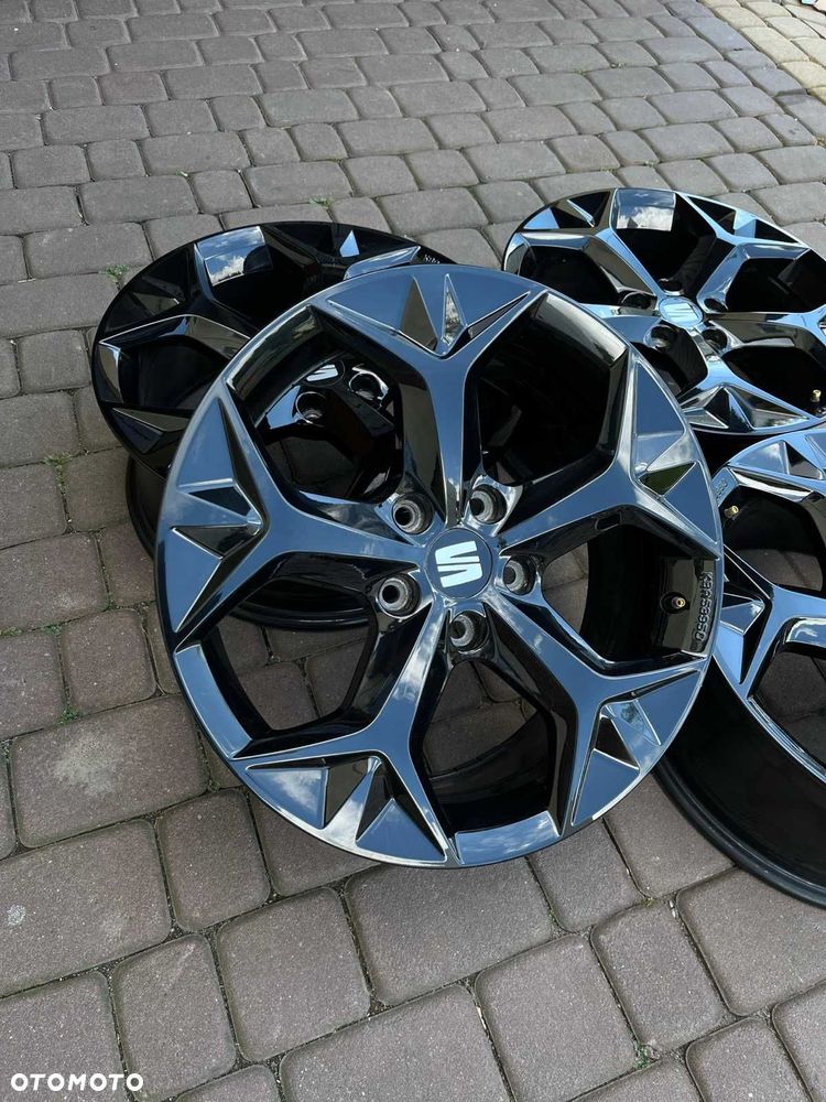 Oryginalne alufelgi Seat 5x112 17 cali Ateca Tarraco Leon Czarne - 2