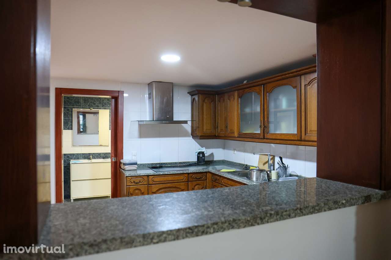 Moradia em Ramalde – Distinção, Localização e Funcionalidade - Grande imagem: 3/16